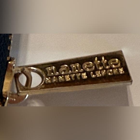 Nanette Lepore Black And White Stripped Zip Around Wallet CC Holders Coin Pouch - Picture 4 of 15